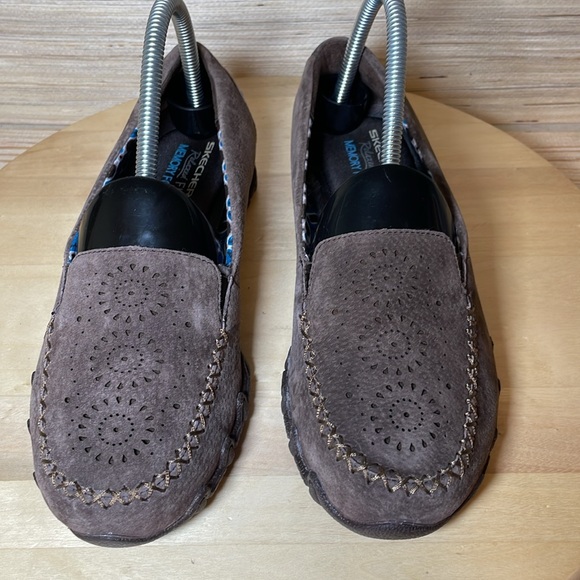 Skechers Women's Size 7 Expressway Suede chocolate Slip On Loafer - Picture 3 of 10